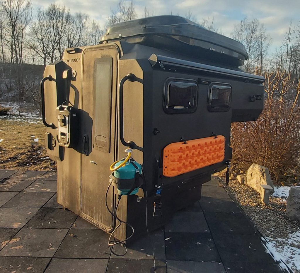 Rezerwacja – wynajem kapsuły na pickup | Kamperem na pikapie